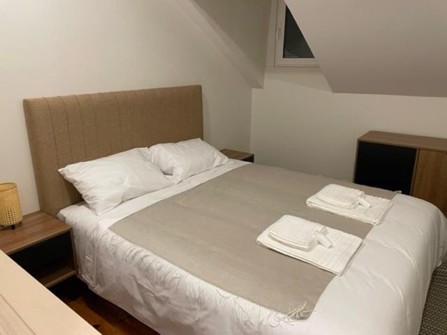 Salero Guest House โลวเรส ภายนอก รูปภาพ